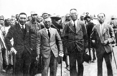 陈嘉庚:华侨旗帜 民族光辉 陈嘉庚:华侨旗帜 民族光辉